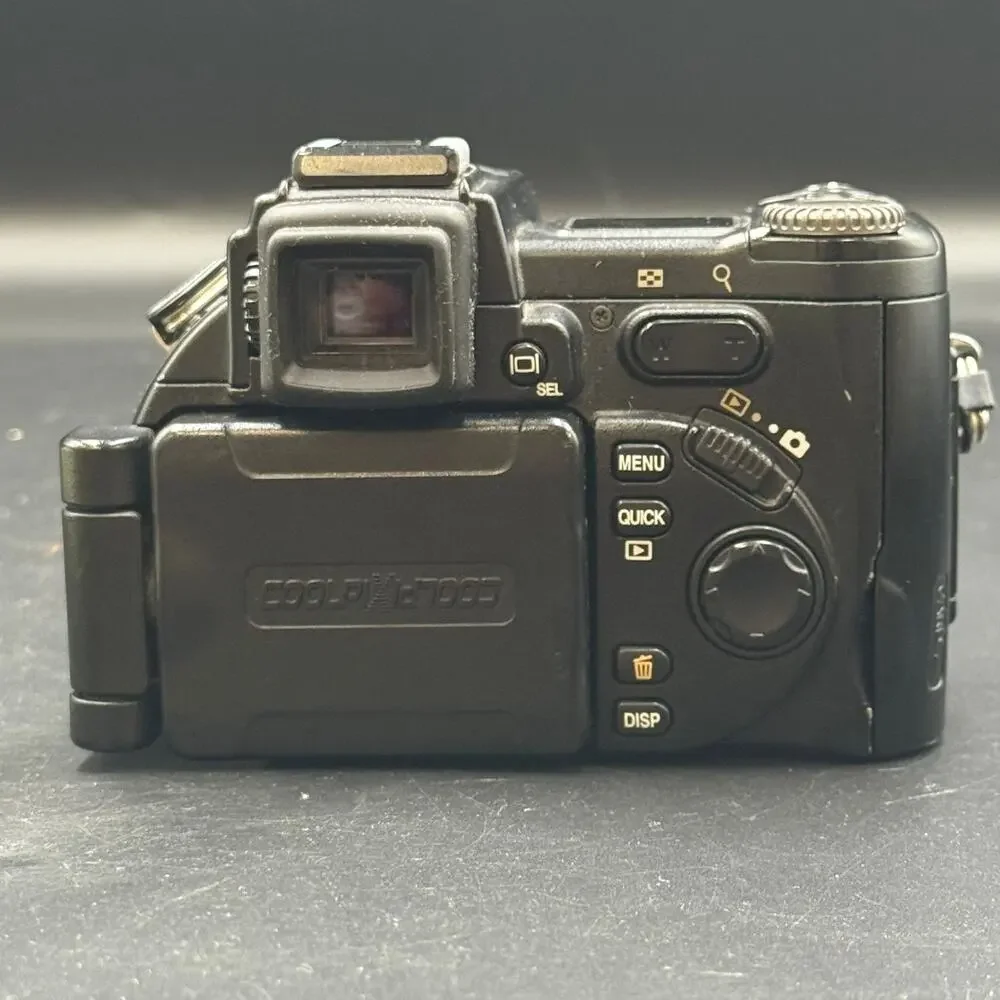 Nikon Coolpix 8700 Camera Untested As Is For Parts